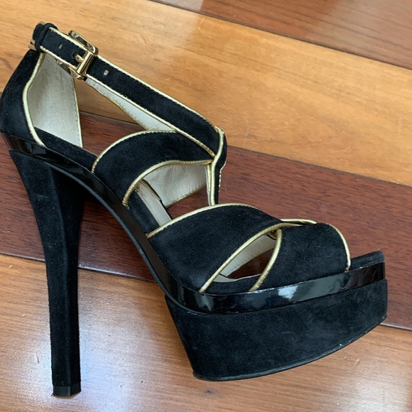 Michale Kors heels - Picture 2 of 3